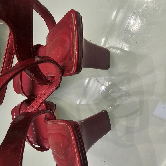 Jessica Simpson Red Heels Strappy Design - Picture 4 of 7